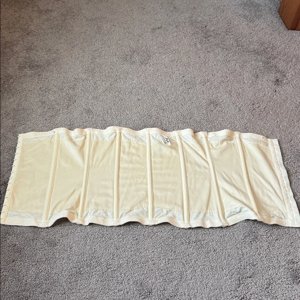 Maidenform gently used